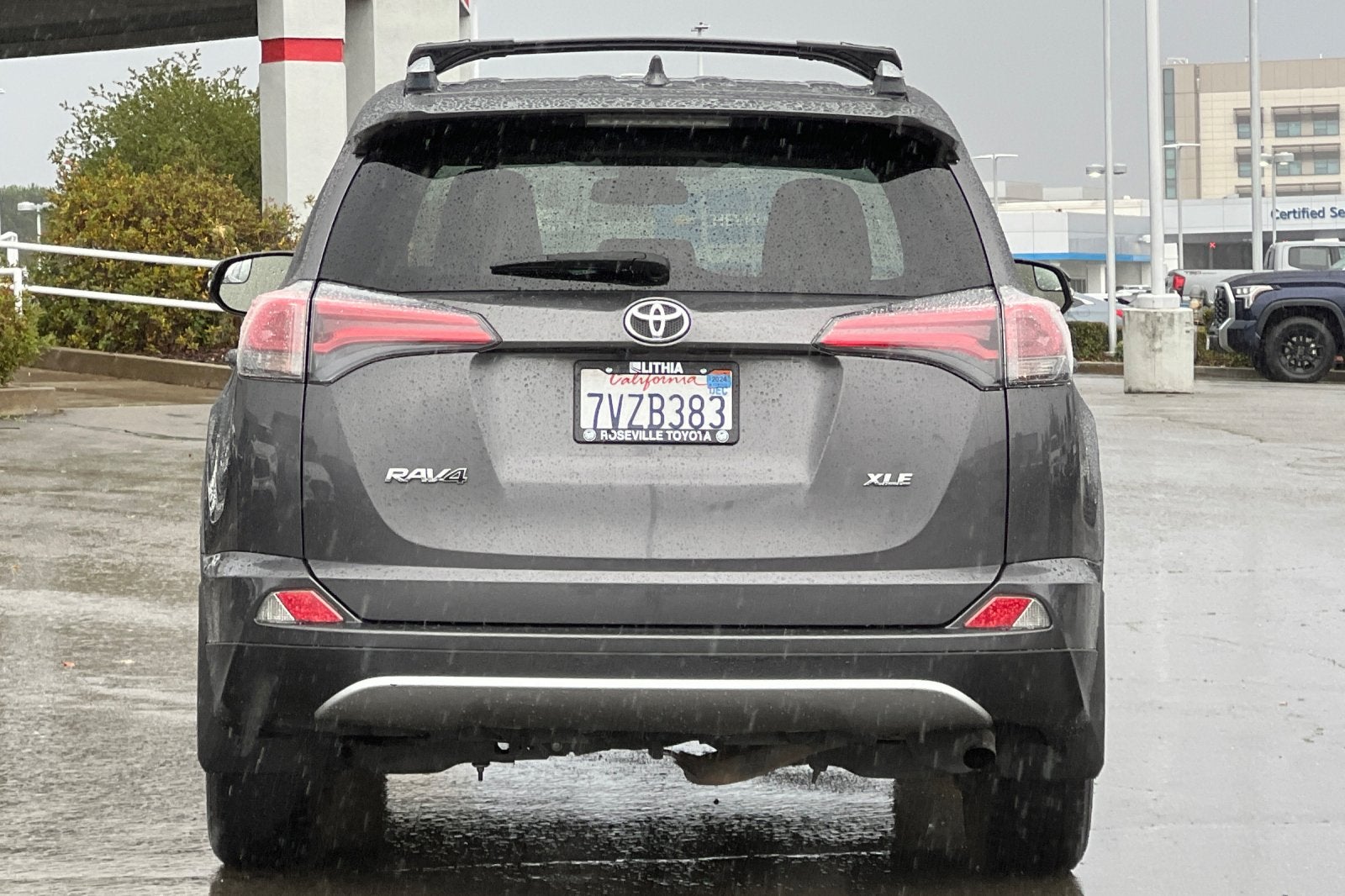 2017 Toyota RAV4 XLE