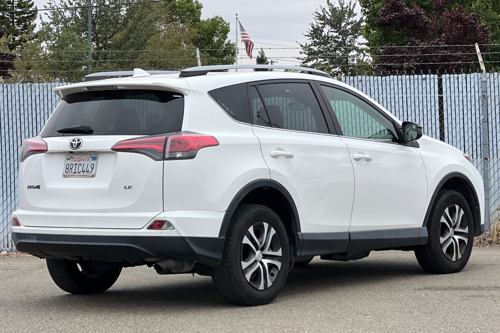 2017 Toyota RAV4 LE