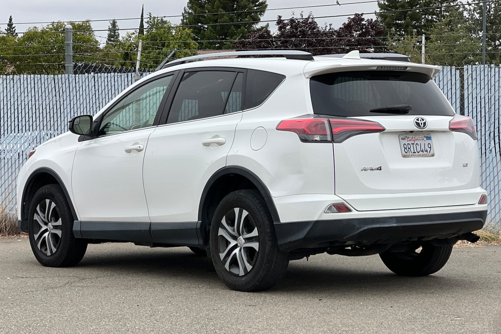 2017 Toyota RAV4 LE