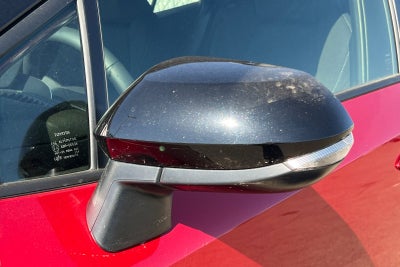 2025 Toyota Corolla Hatchback SE