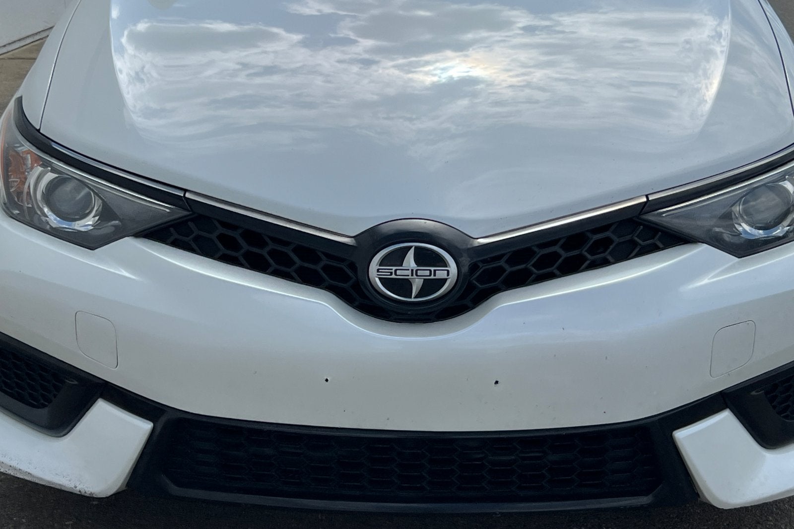 2016 Scion iM Base