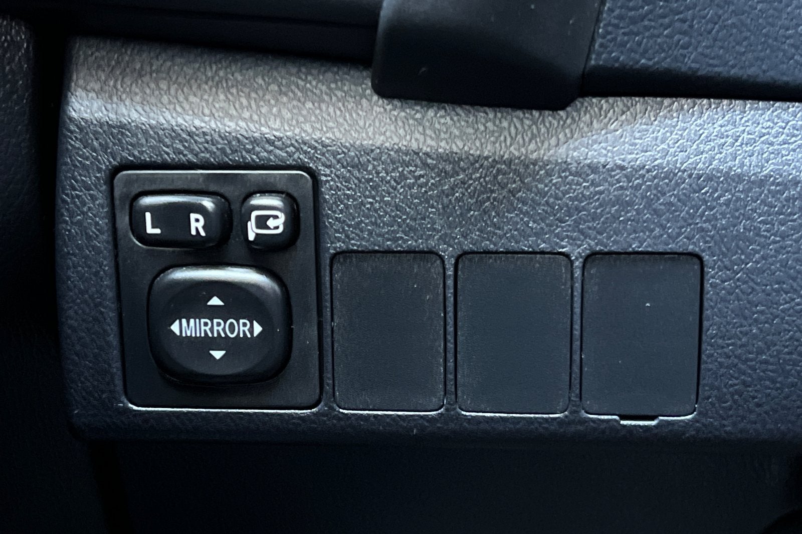 2016 Scion iM Base