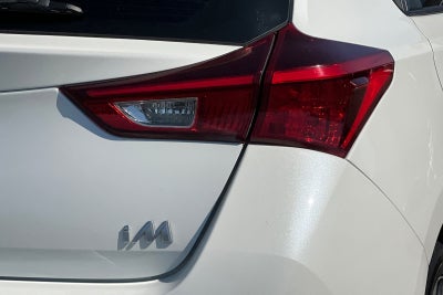 2016 Scion iM Base