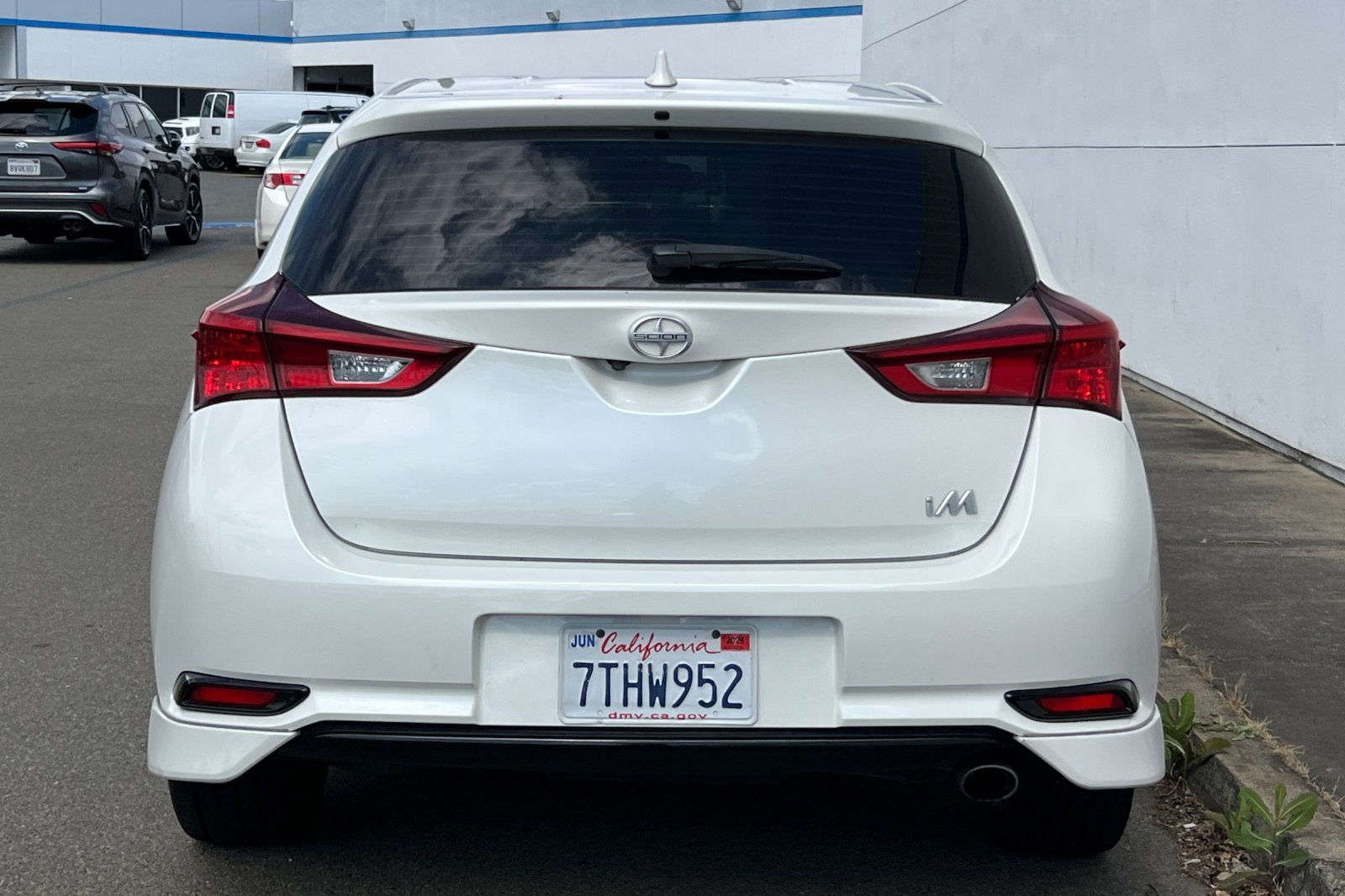 2016 Scion iM Base