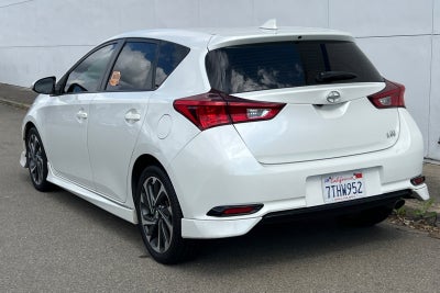 2016 Scion iM Base
