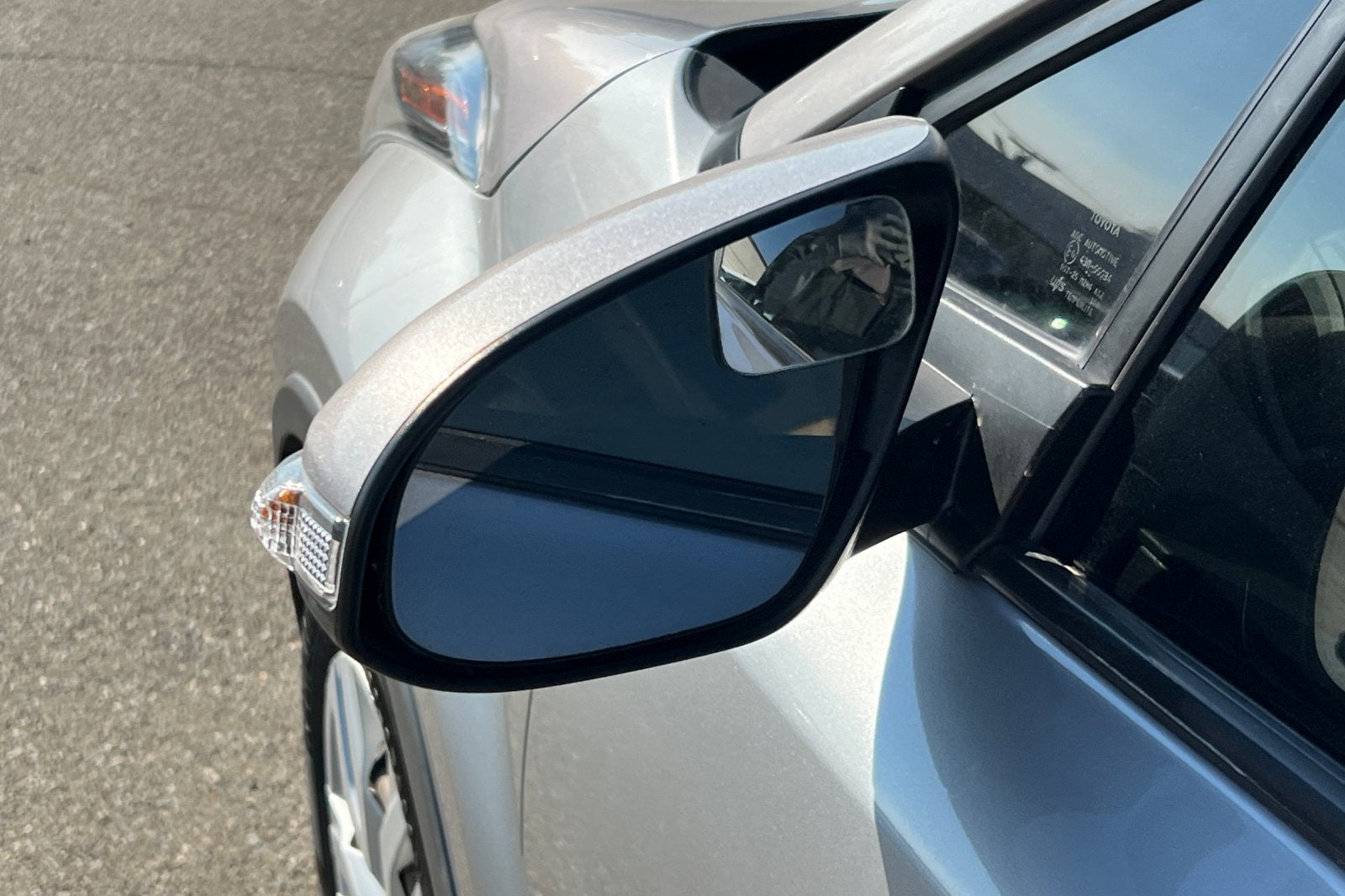 2020 Toyota C-HR LE