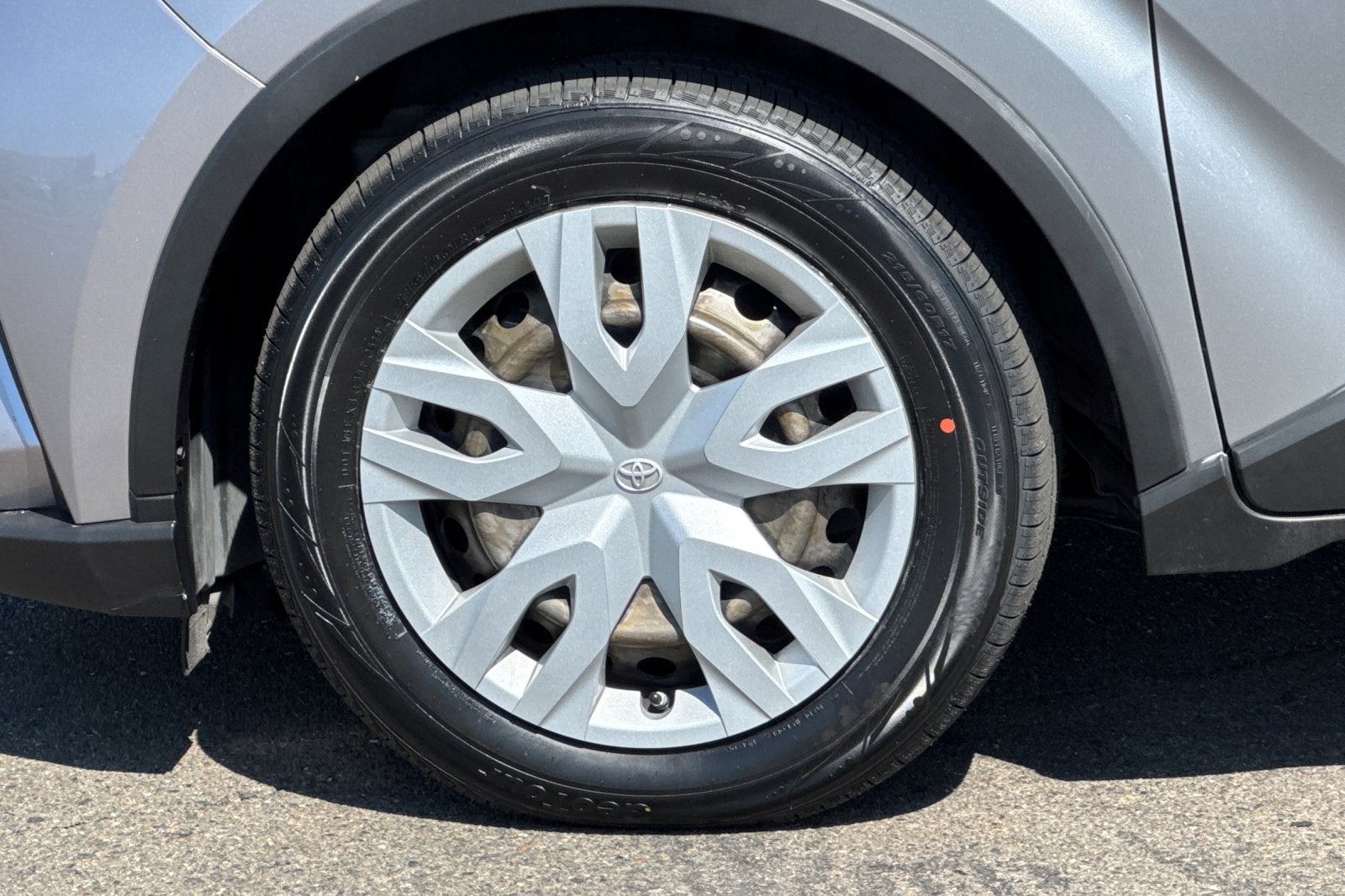 2020 Toyota C-HR LE