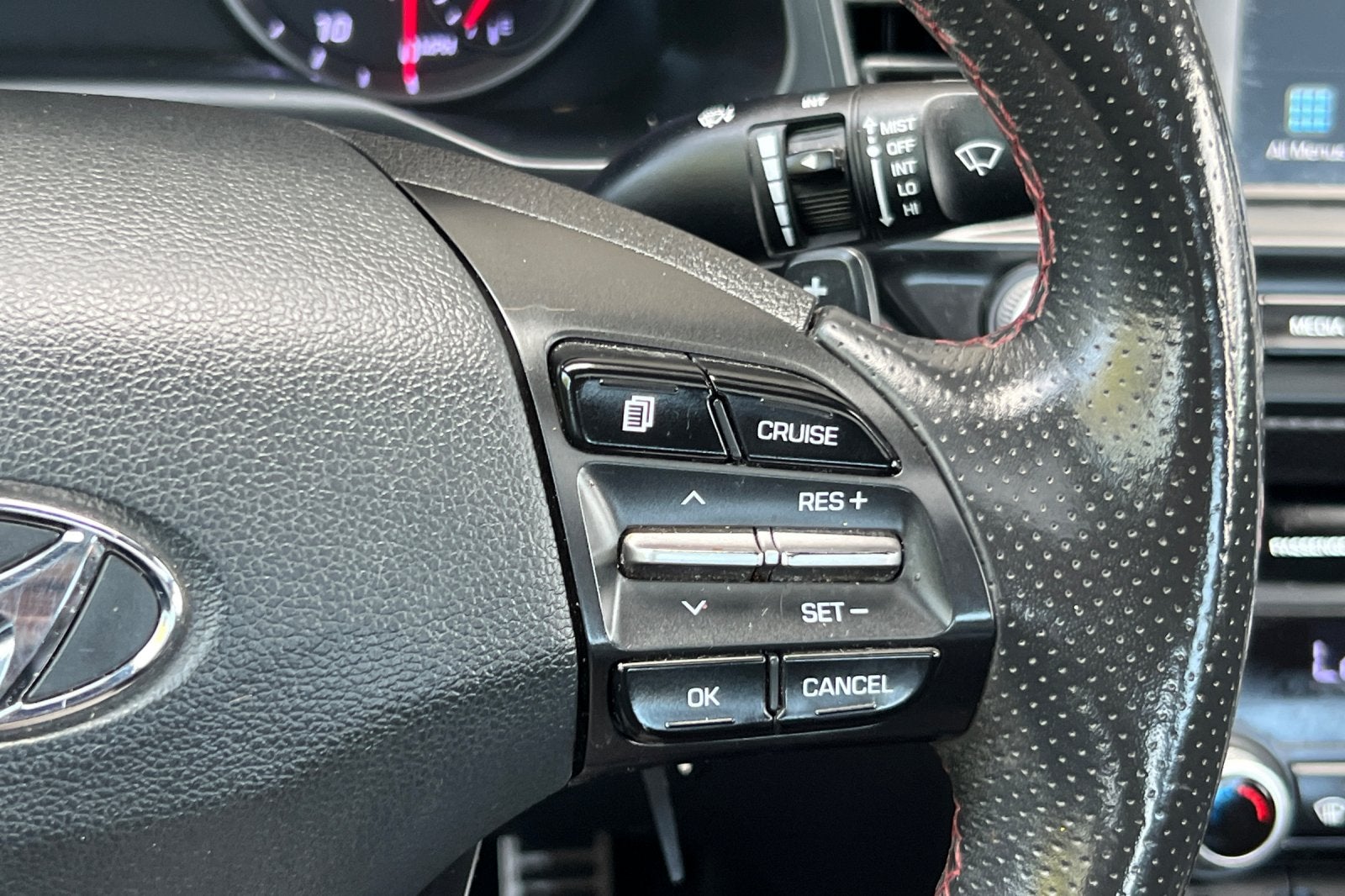 2020 Hyundai Elantra Sport