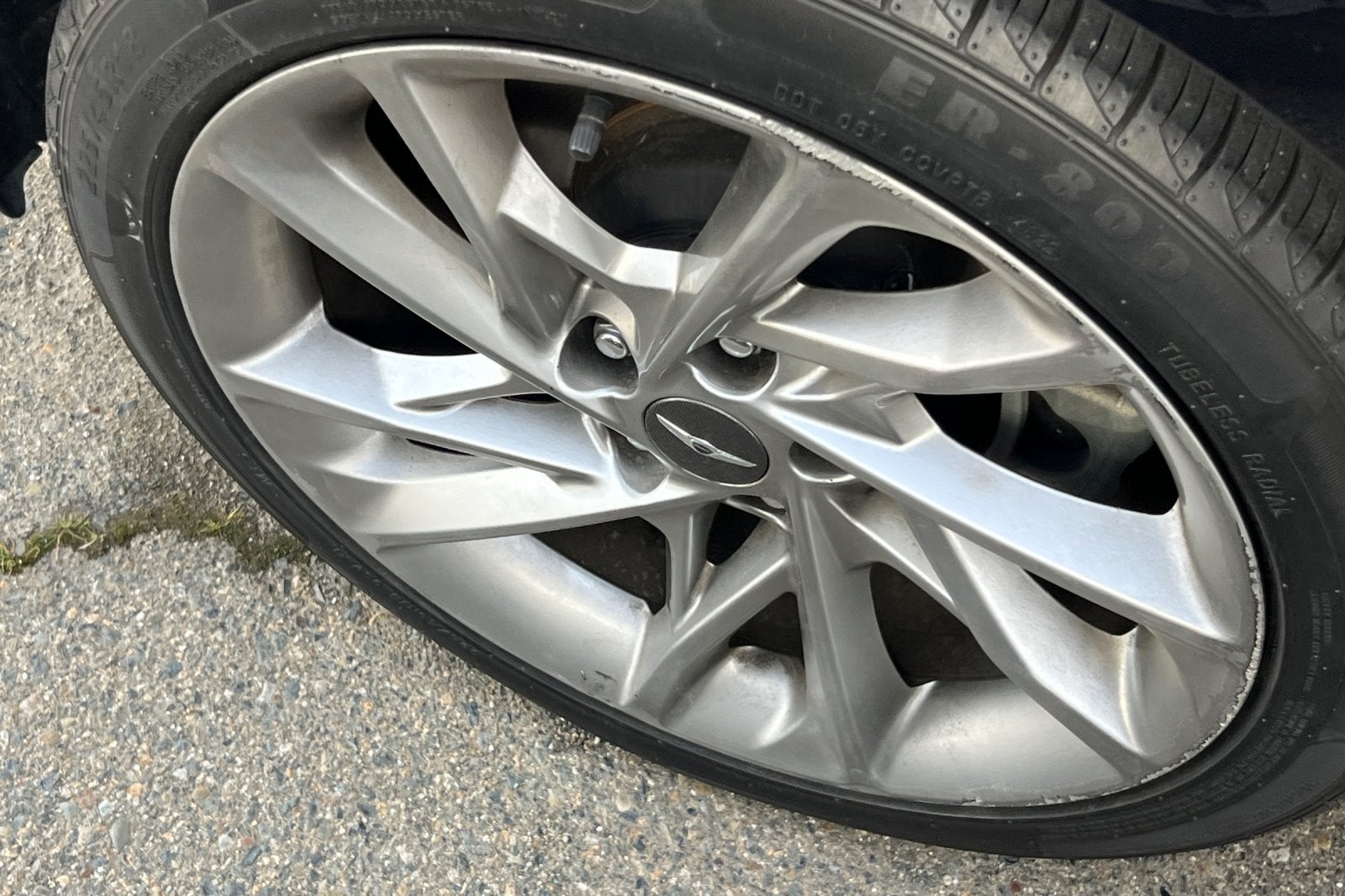 2022 Genesis G70 2.0T