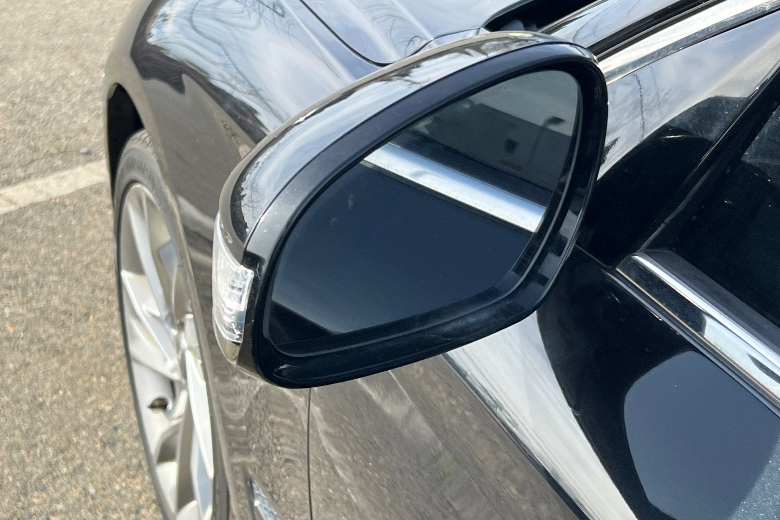 2022 Genesis G70 2.0T