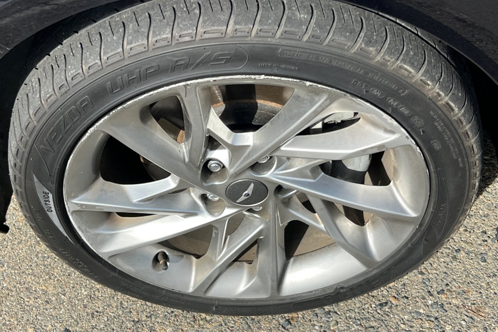 2022 Genesis G70 2.0T