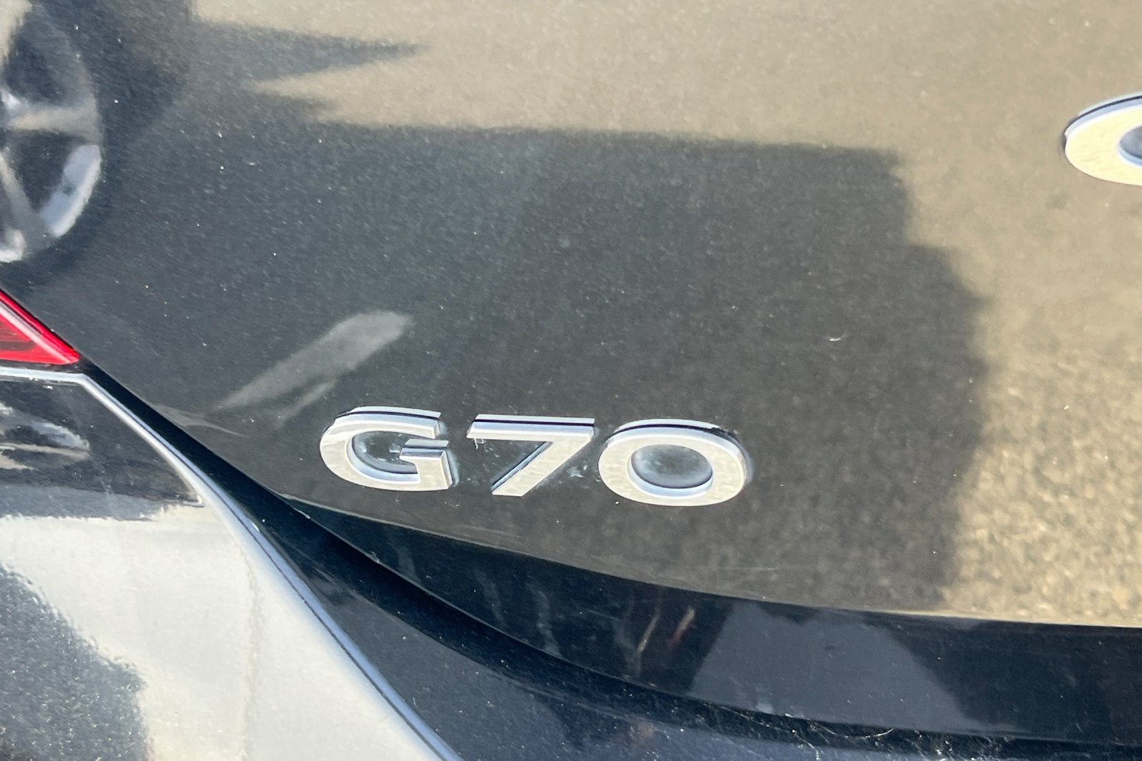 2022 Genesis G70 2.0T