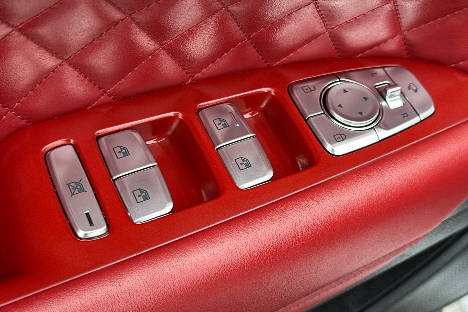 2023 Genesis G70 3.3T