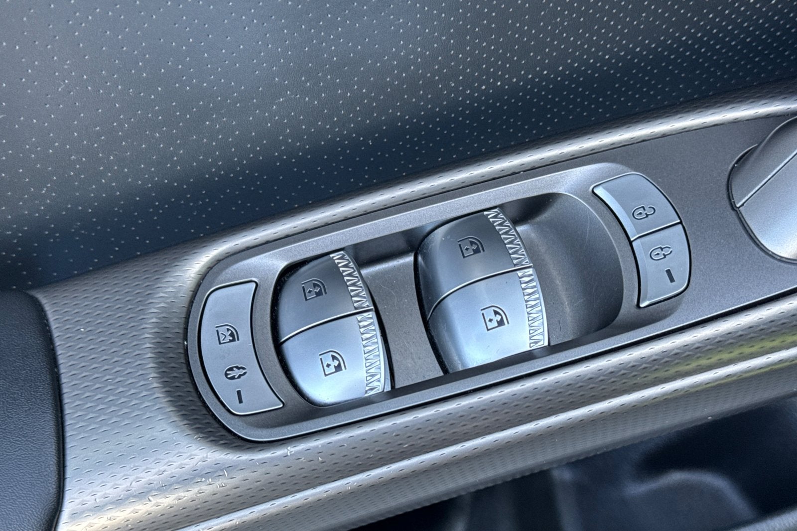 2023 Genesis GV60 Advanced