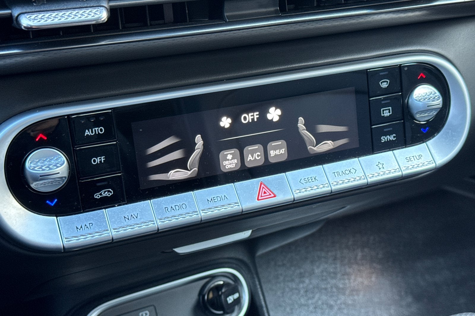 2023 Genesis GV60 Advanced