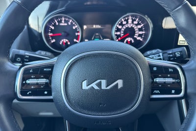 2024 Kia Carnival EX