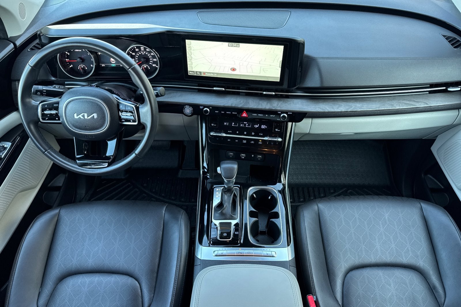 2024 Kia Carnival EX