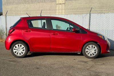 2017 Toyota Yaris L