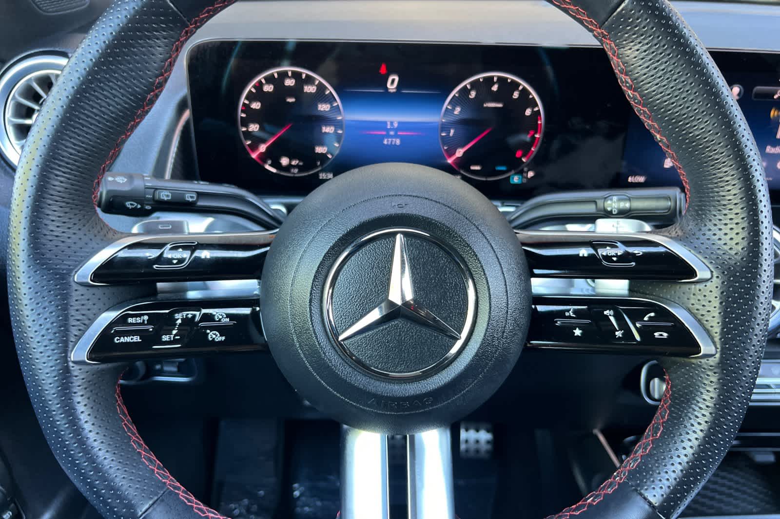 2025 Mercedes-Benz GLB 250 GLB 250