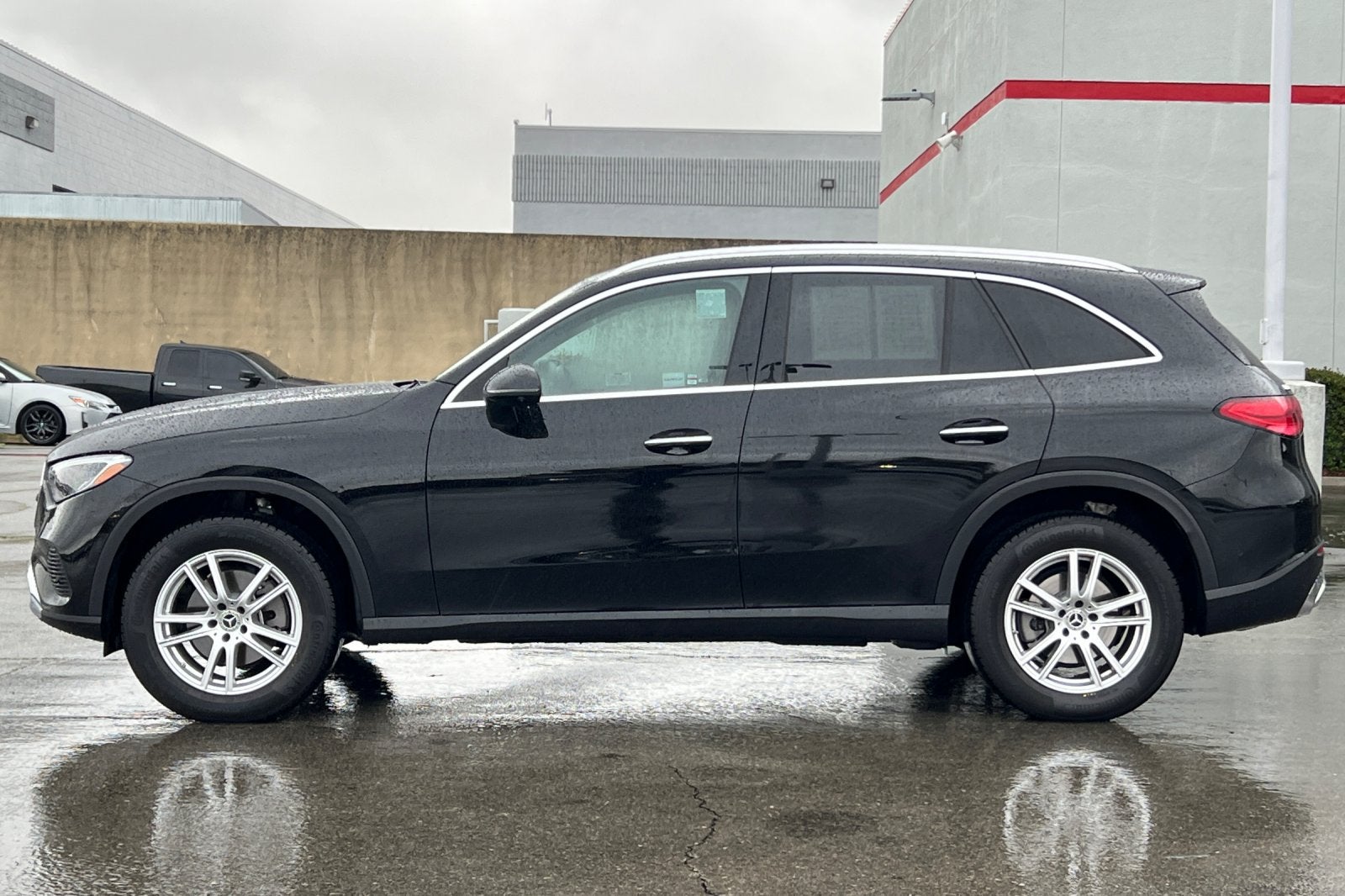 2025 Mercedes-Benz GLC GLC 300