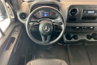 2022 Mercedes-Benz Sprinter Crew Van Base