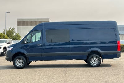 2022 Mercedes-Benz Sprinter Crew Van Base