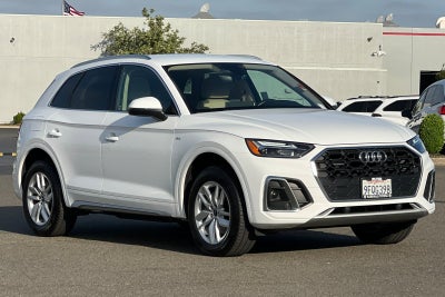 2023 Audi Q5 S line Premium