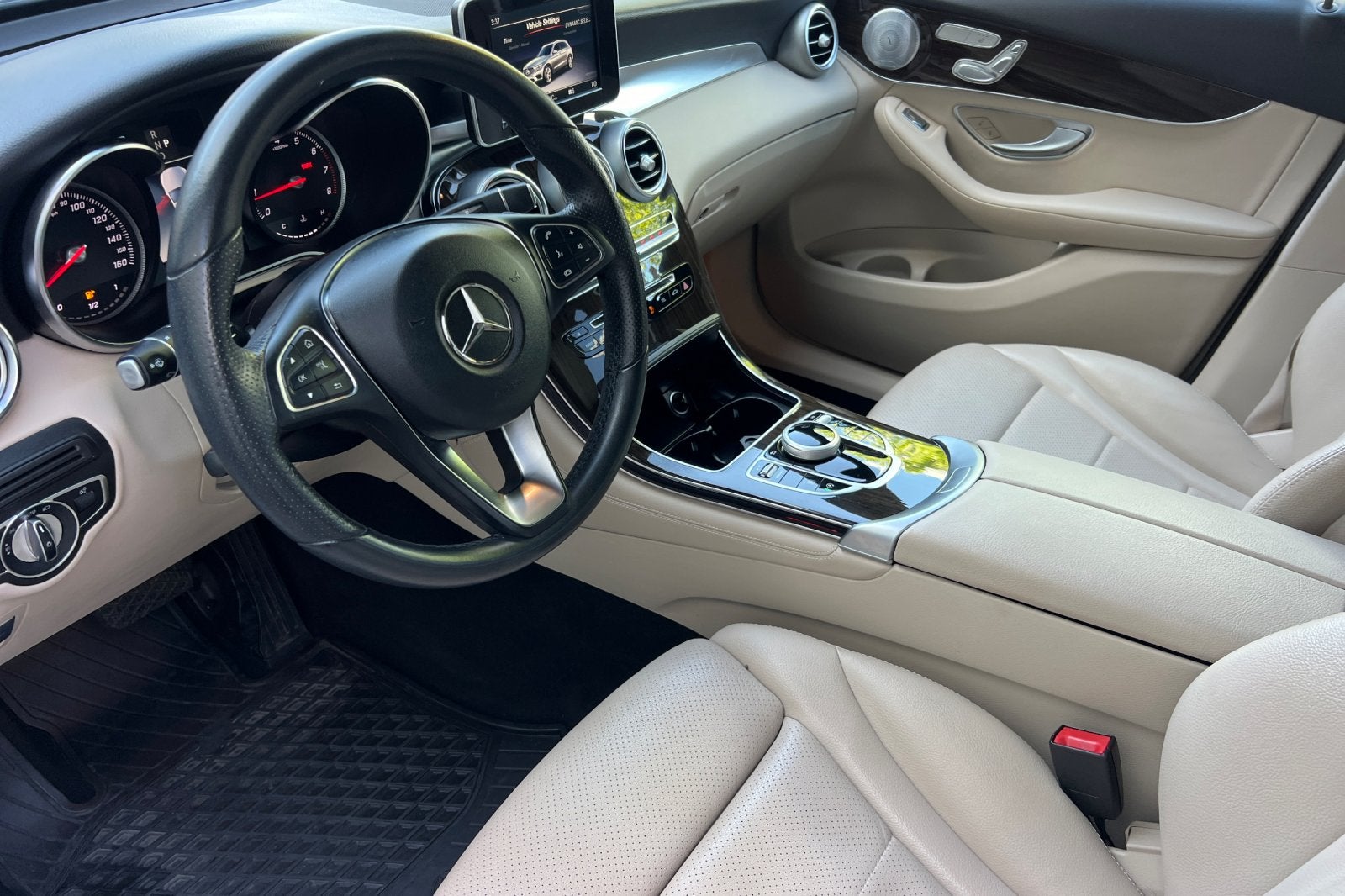 2018 Mercedes-Benz GLC 300 GLC 300