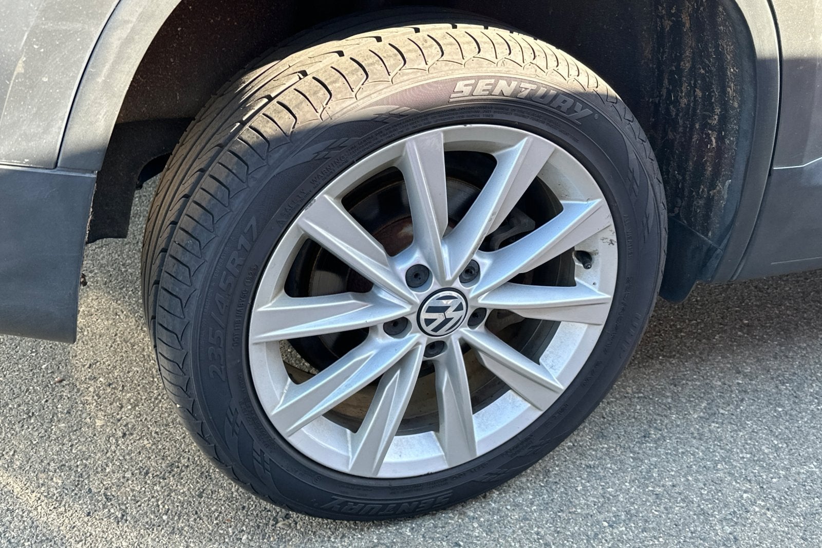 2017 Volkswagen Tiguan Limited Base