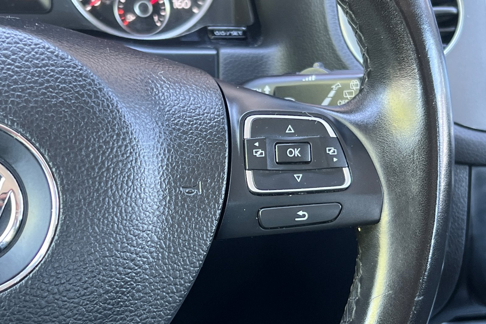 2017 Volkswagen Tiguan Limited Base