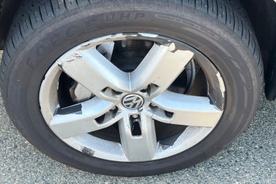2013 Volkswagen Touareg Sport