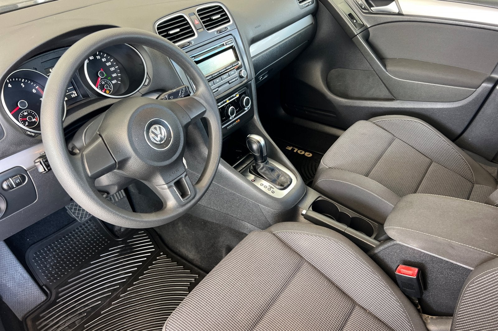 2013 Volkswagen Golf Base