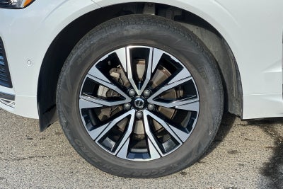 2023 Volvo XC60 Plus Bright Theme