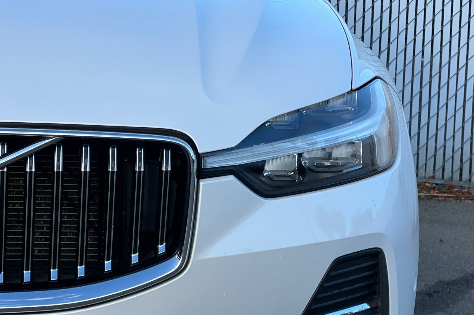2023 Volvo XC60 Plus Bright Theme