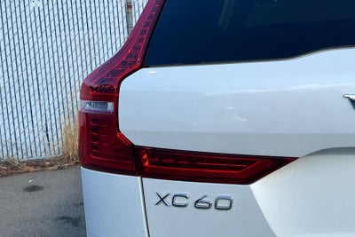 2023 Volvo XC60 Plus Bright Theme