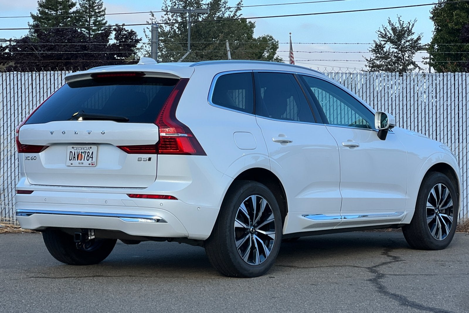 2023 Volvo XC60 Plus Bright Theme