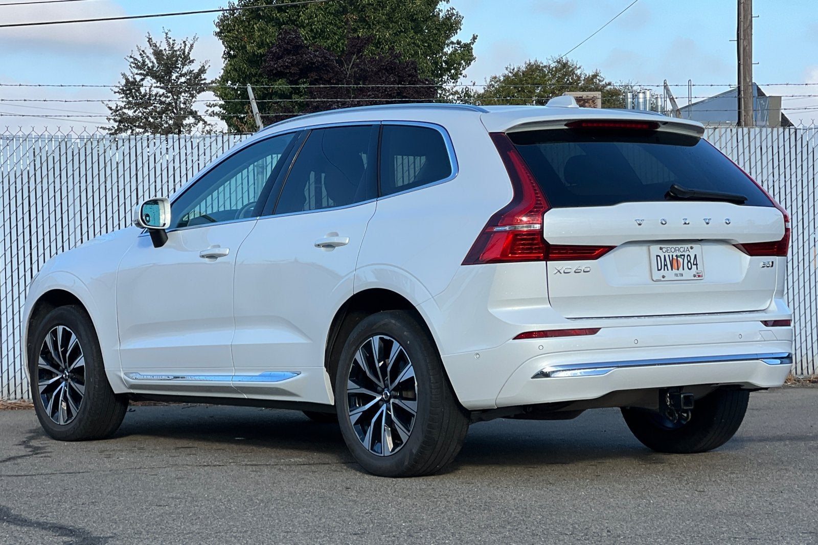 2023 Volvo XC60 Plus Bright Theme